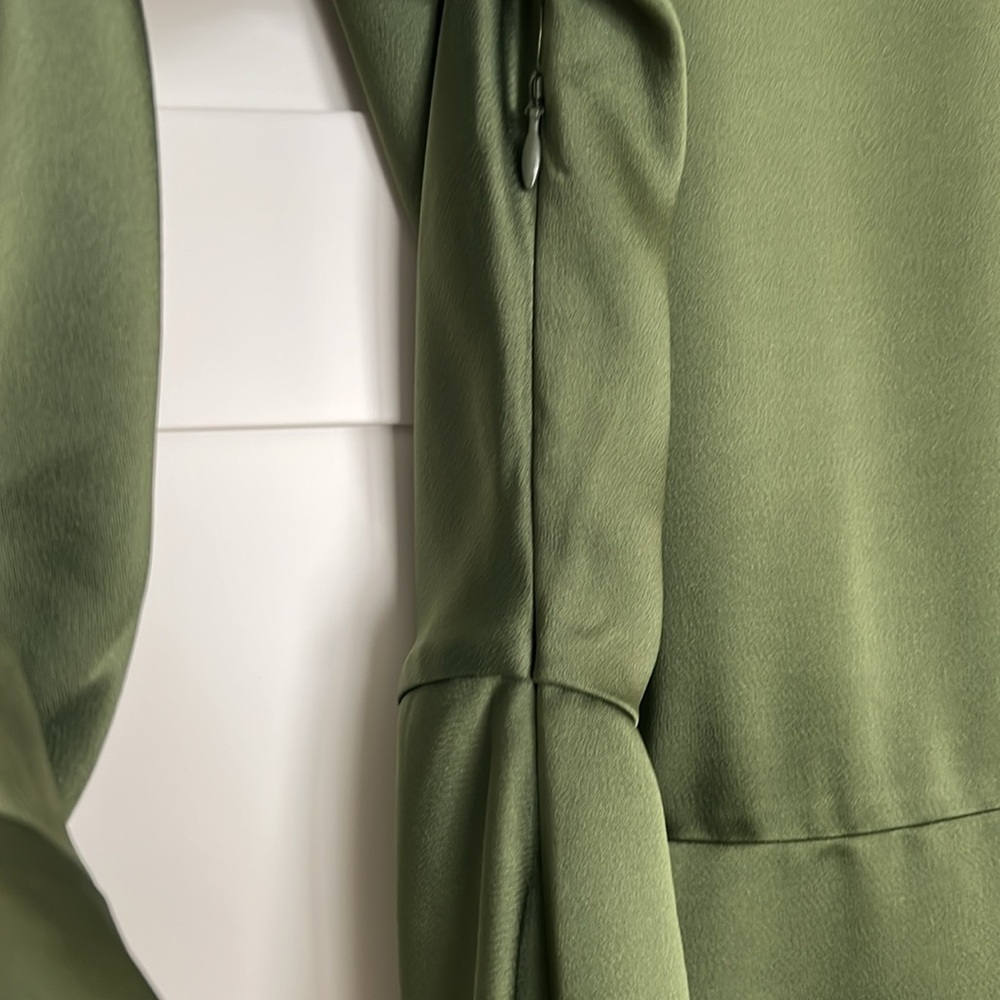 🕶️SIMKHAI Talita Draped Long Sleeve Faux Wrap Dress Olive green L (10/12) NWOT - Picture 6 of 6